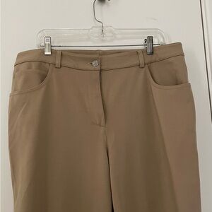 St. John Beige jean/stretch pants. 4 pockets